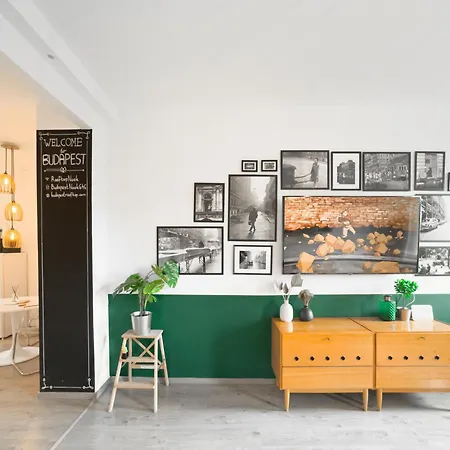 Rooftop Nook Appartement *