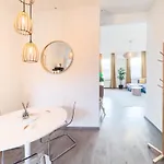 Rooftop Nook Apartment